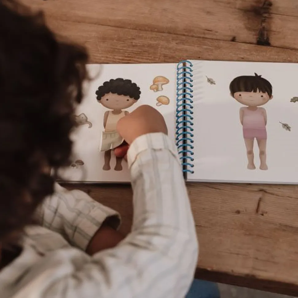 Aankleed- en stickerboek - Forest Friends