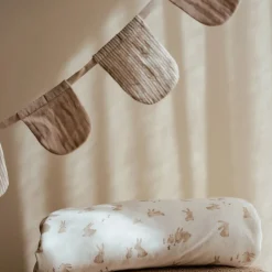 Slinger met vlaggetjes - Beige - Essentials